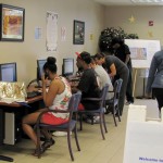 Students register for Spring