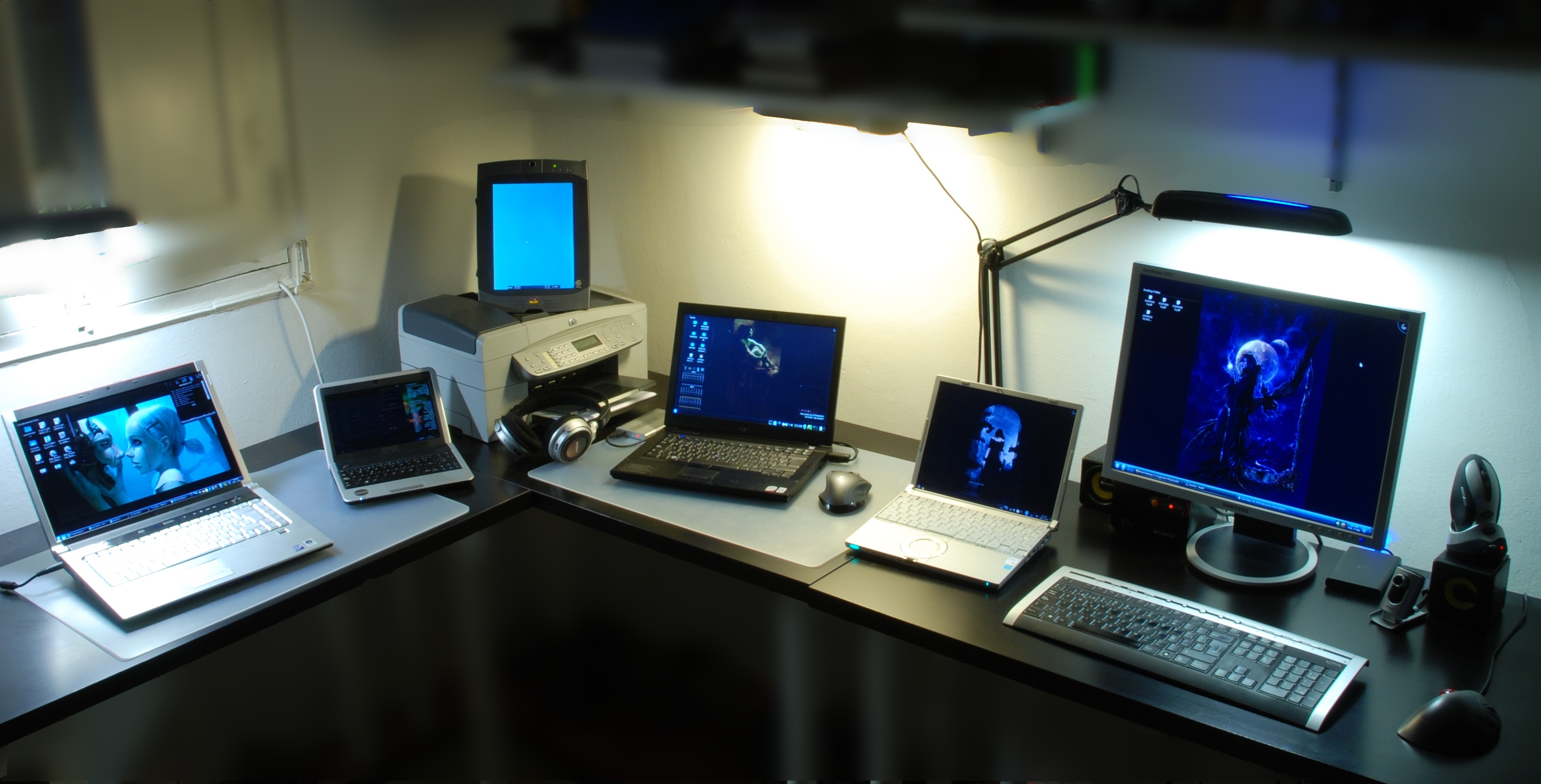 Notebooks, tablets and desktops on display